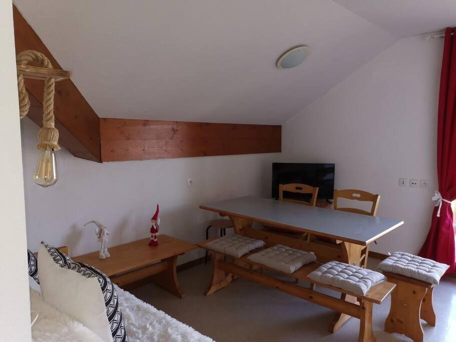 Appartement Cosy Dans Chalet Vue Montagne Saint-Étienne-en-Dévoluy Dış mekan fotoğraf